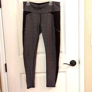 Athleta herringbone leggings zipper side pockets ankle length